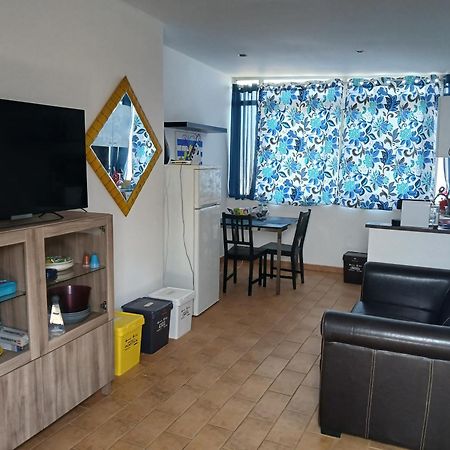 Attico Scogliera D'Armisi Apartment คาตาเนีย ภายนอก รูปภาพ